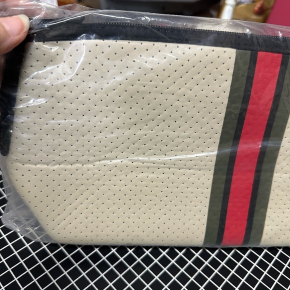 HAUTE SHORE Kyle Roma - Picture 2 of 3